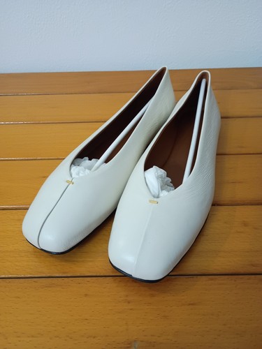 Ballerinas the row - row, ivory