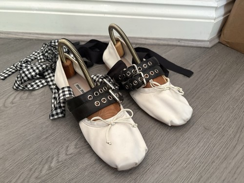 Miu ivory satin ballerinas - miu,