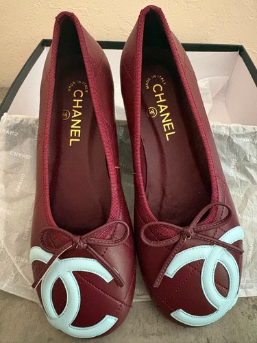 Gorgeous leather ballet flats